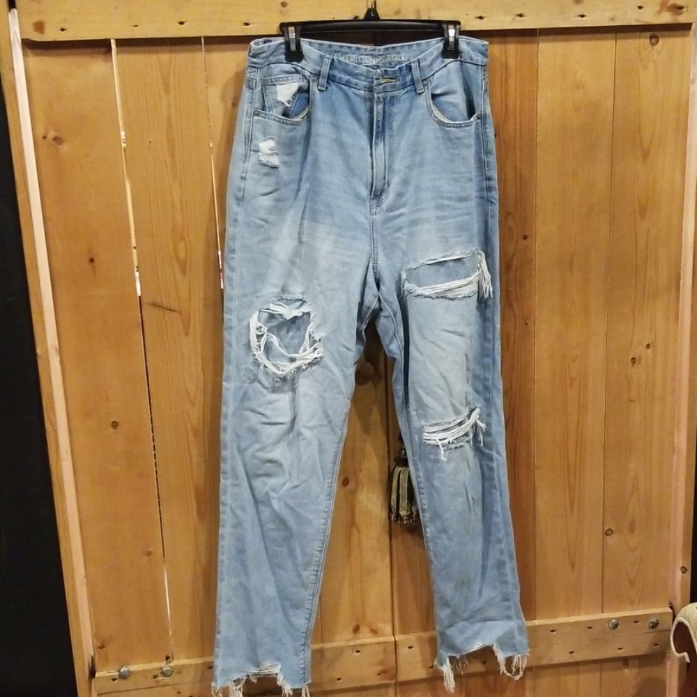American eagle mom jean